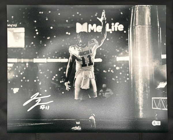 Jermaine Johnson Signed 16x20 Metlife Photo Silver Ink NY Jets Beckett Cert